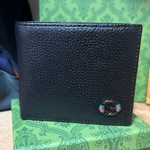 Gucci Signature Bi-fold Leather Wallet Black